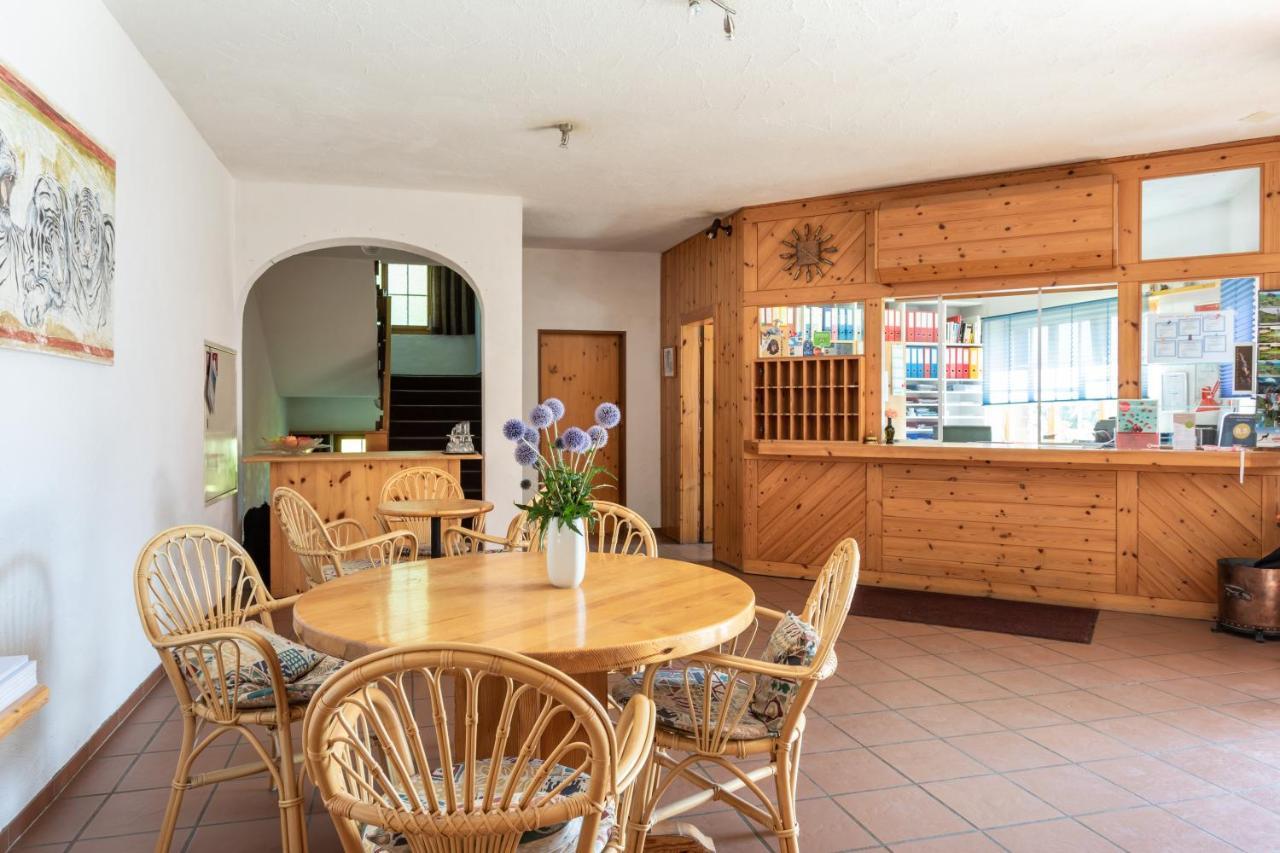 Hotel Gravas Lodge - Das Hotel Fuer Gaeste Mit Hund Vella ภายนอก รูปภาพ